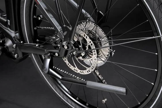 Haibike Trekking 6 i630Wh US50 cm '22 fekete/piros elektromos kerékpár