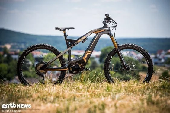 M1 Spitzing Evolution S-Pedelec Bobby Root 50cm '22 fekete/arany elektromos kerékpár (upgrade: 1,1 kW akku)