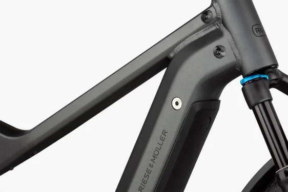 RM Delite GT rohloff HS HE56 cm '22 szürke színű elektromos kerékpár (Extrák: Nyon, 625Wh)